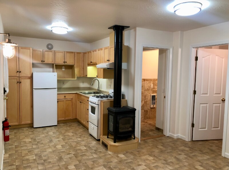 Building Photo - 12100 E Woodstock Dr