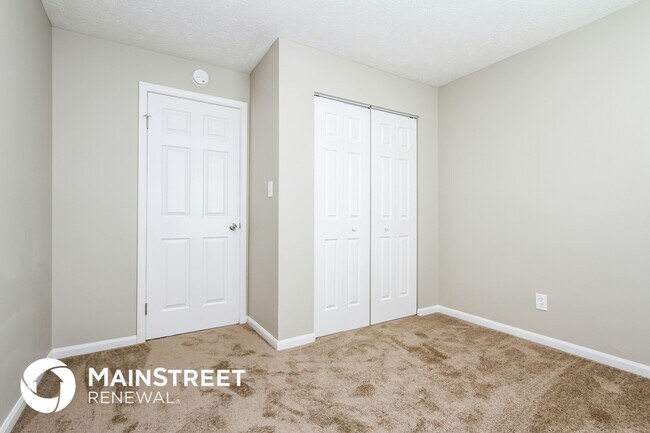 Building Photo - 644 Woods Crossing Ln