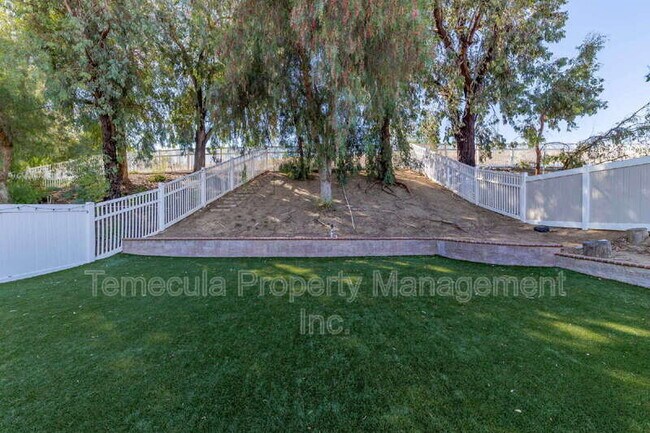 Building Photo - 32890 Charmes Ct