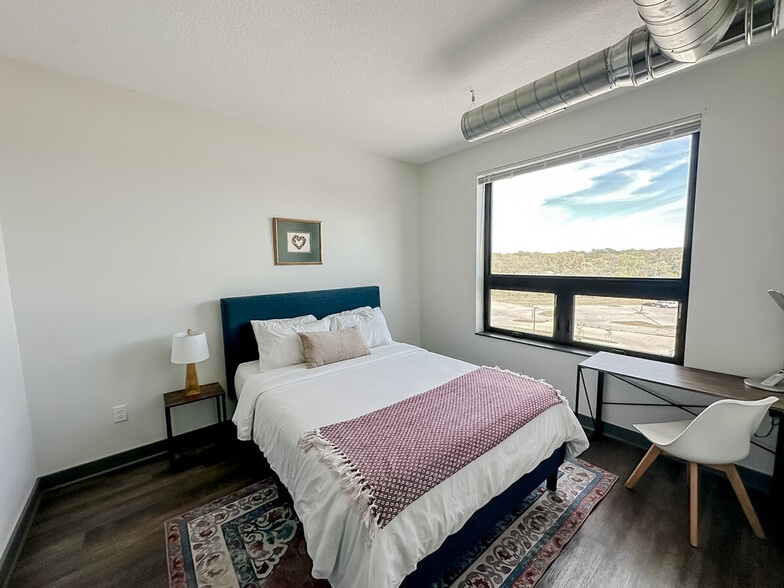 Building Photo - 1261 8th St