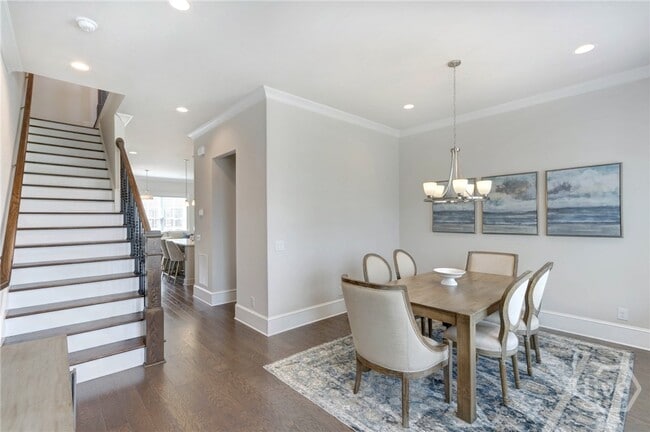 Building Photo - 433 Port St