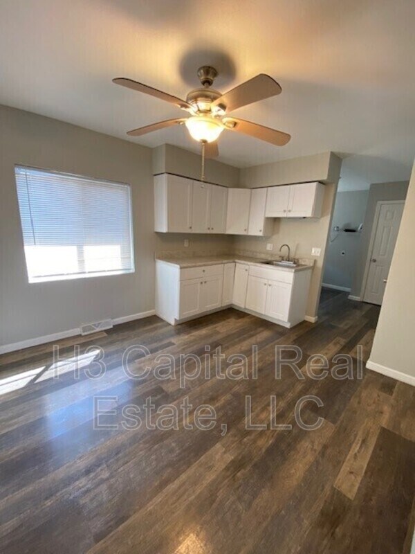 Building Photo - 3218 Kilarney Dr