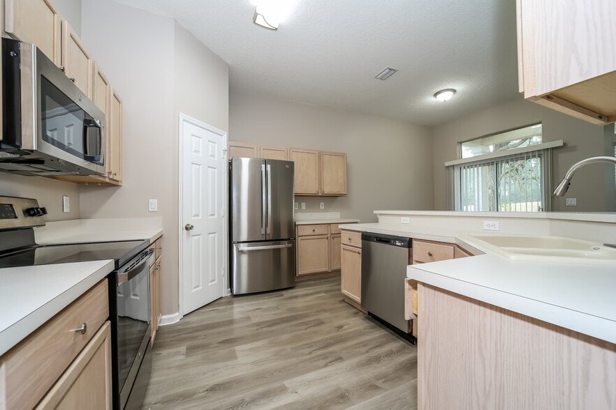 Building Photo - 1796 Keswick Rd