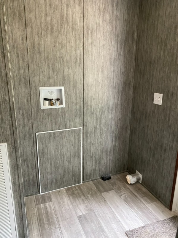 Building Photo - 208 Dawn Ave