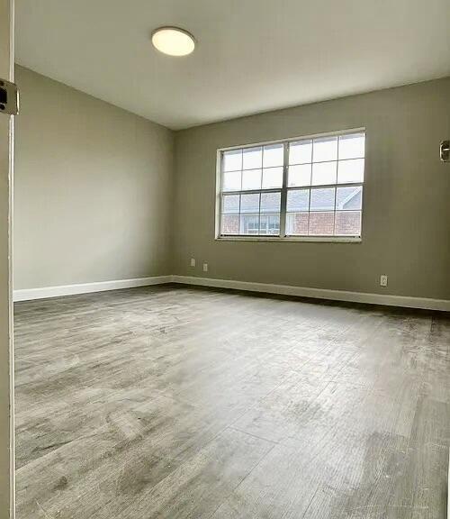 Building Photo - 413 N Cypress Dr