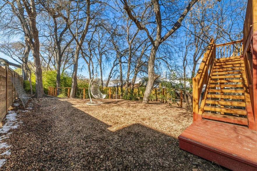 Building Photo - 512 Bouldin Ave