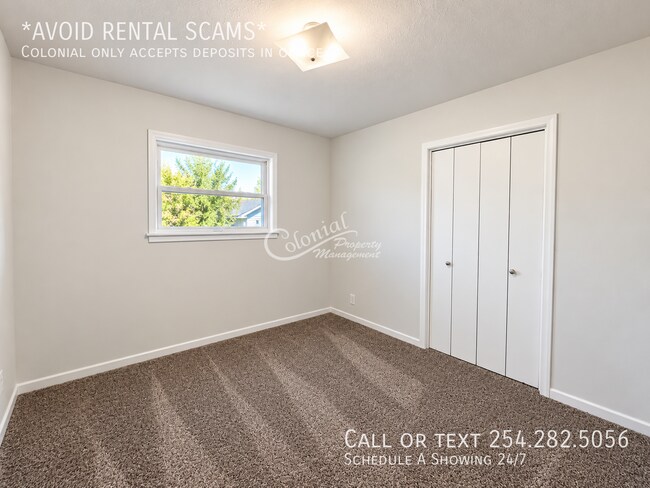 Building Photo - 3306 Shady Hill Dr