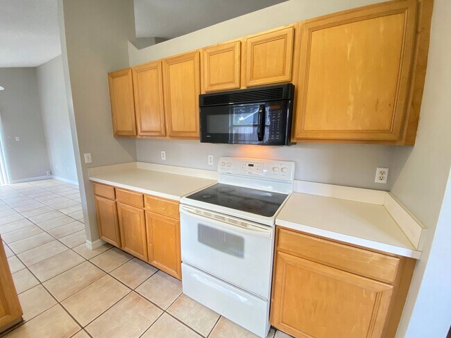 Building Photo - View this home today and Move in July 3rd!...