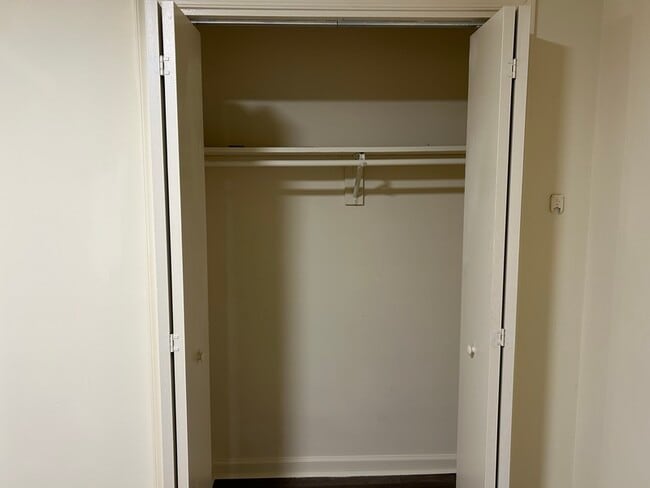 Building Photo - 301X Dupont Ave