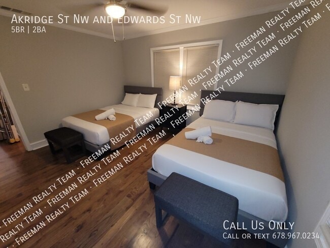 Building Photo - 1471 Akridge St NW