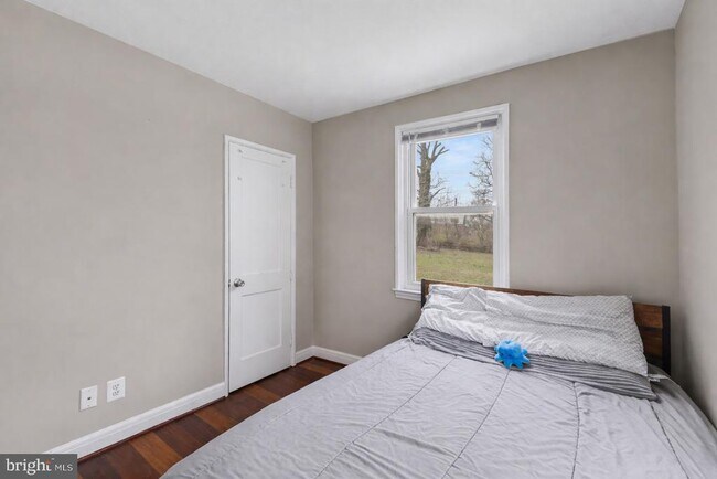 Building Photo - 2507 Glencoe Rd