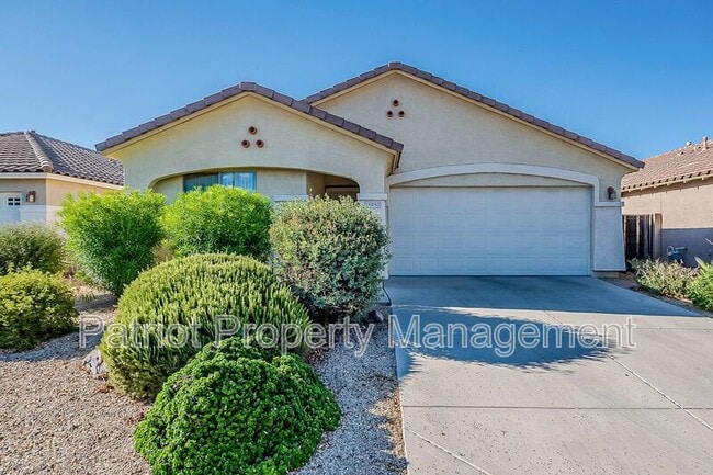 Building Photo - 13930 W Country Gables Dr