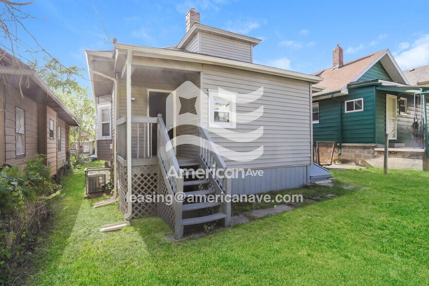 Building Photo - 2737 Bales Ave