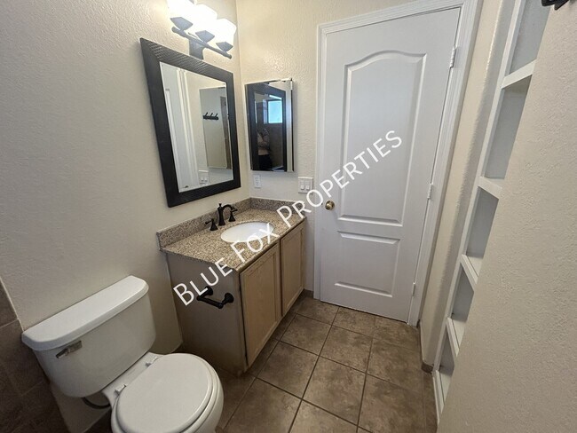 Building Photo - 5257 W Bobwhite Way