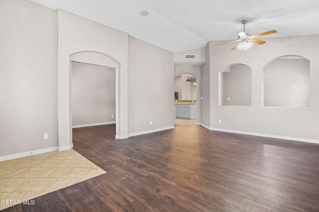 Building Photo - 3236 Sunset Point Dr