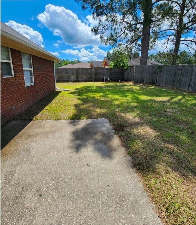 Building Photo - 2411 Fernando Ct