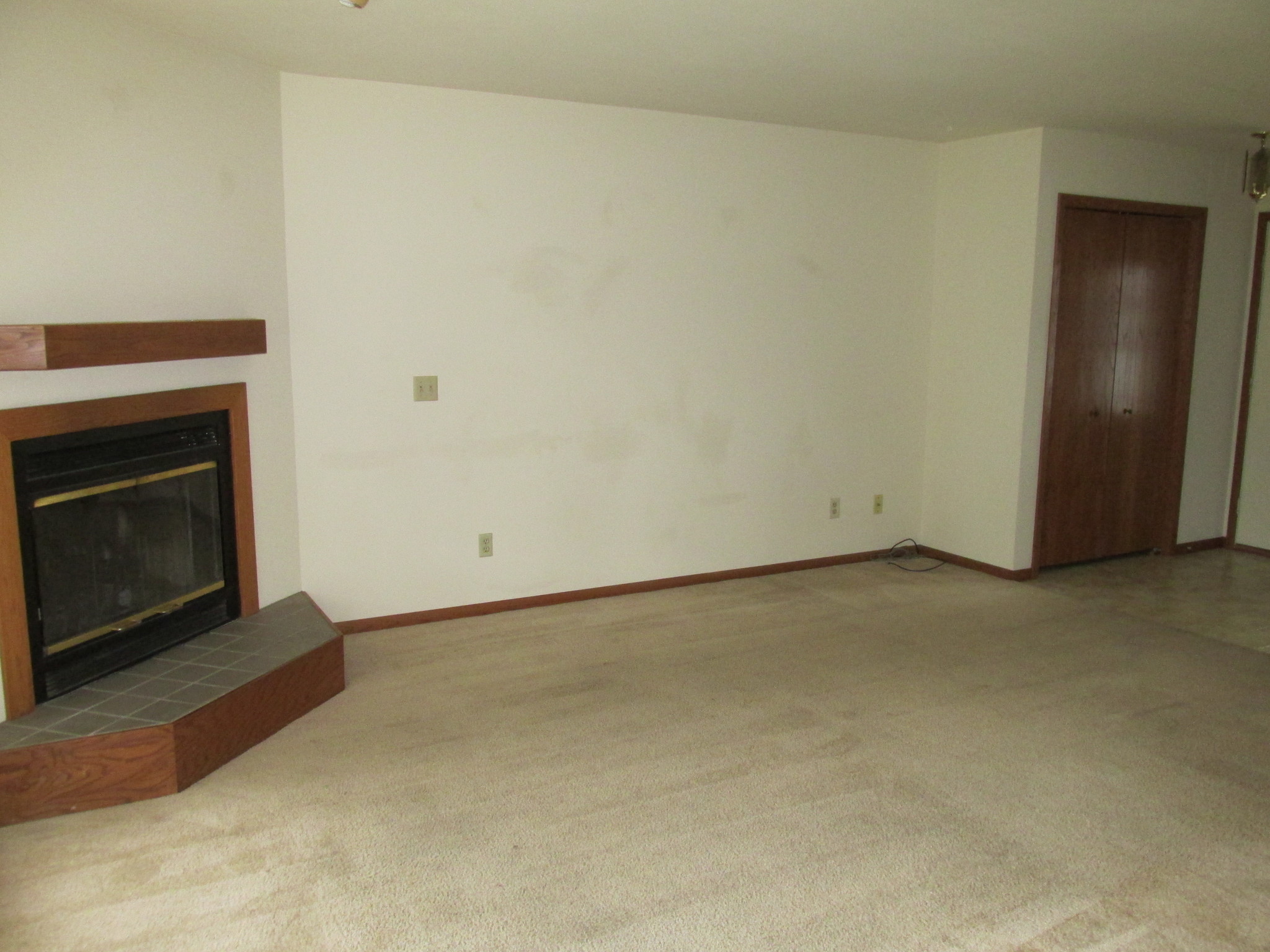 Building Photo - 741 Aspen Ave