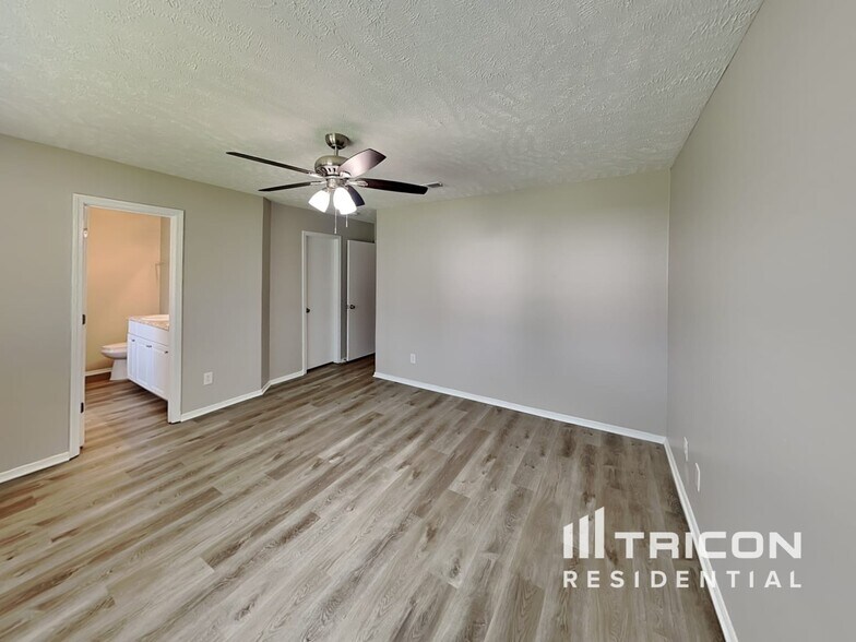Building Photo - 1302 Kaiser Dr