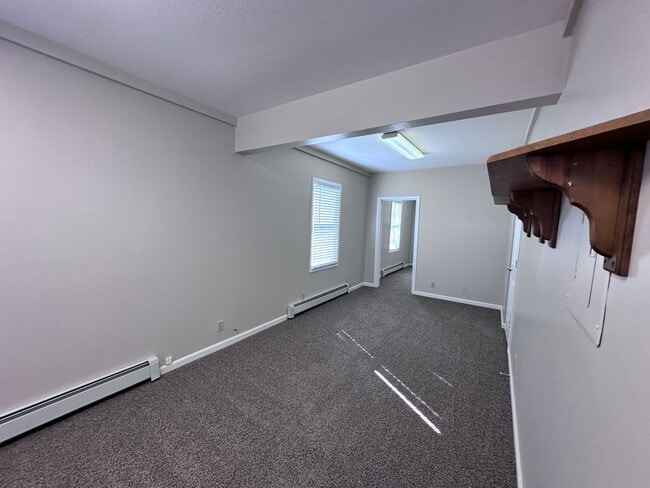 Building Photo - 458 S C St