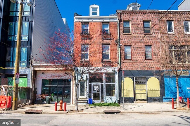 Building Photo - 958 N 2nd St