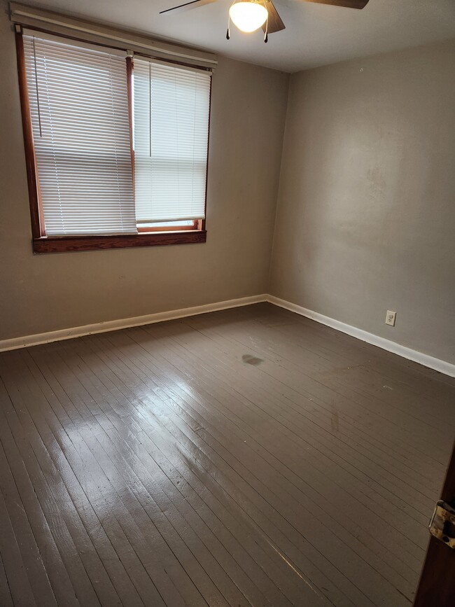 Building Photo - 59 Gilmore St