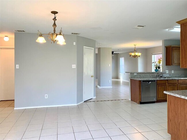 Building Photo - 7107 Mountain Dale Ct