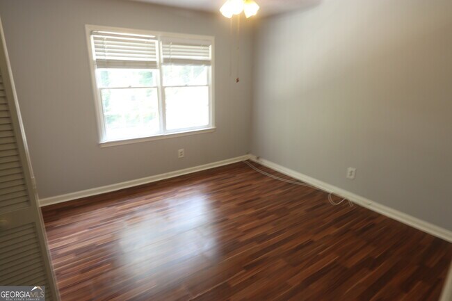 Building Photo - 2840 Spring Ridge Cir