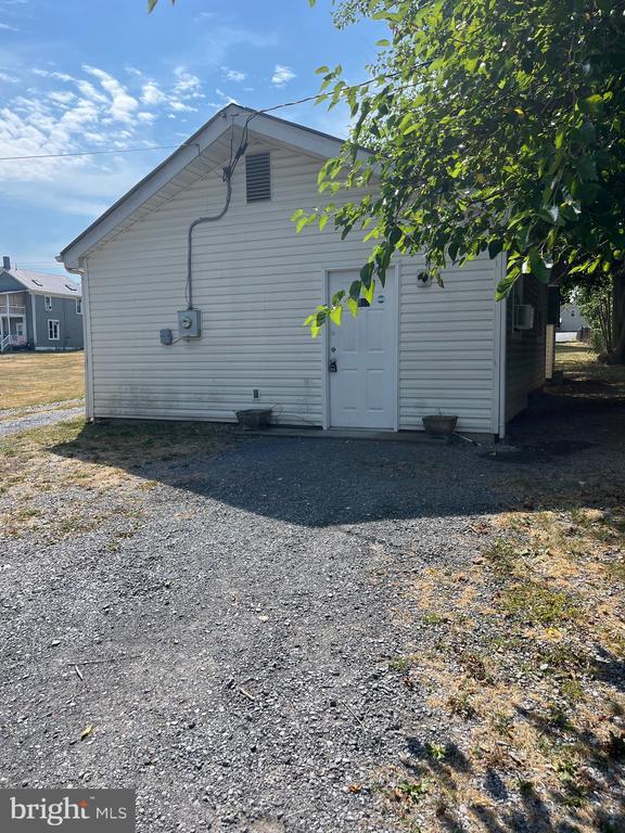 Building Photo - 7889 Main St