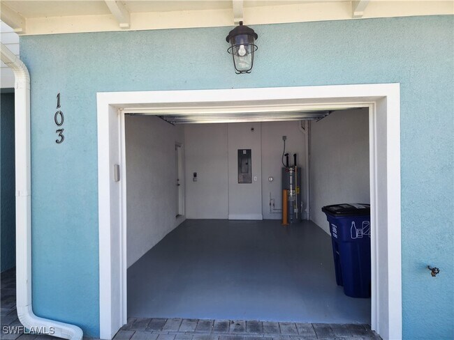 Building Photo - 26401 Coco Cay Cir