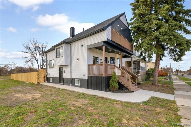 Building Photo - 2623 Fairview St