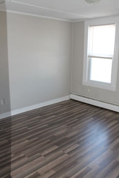 Building Photo - 20 Bellevue St