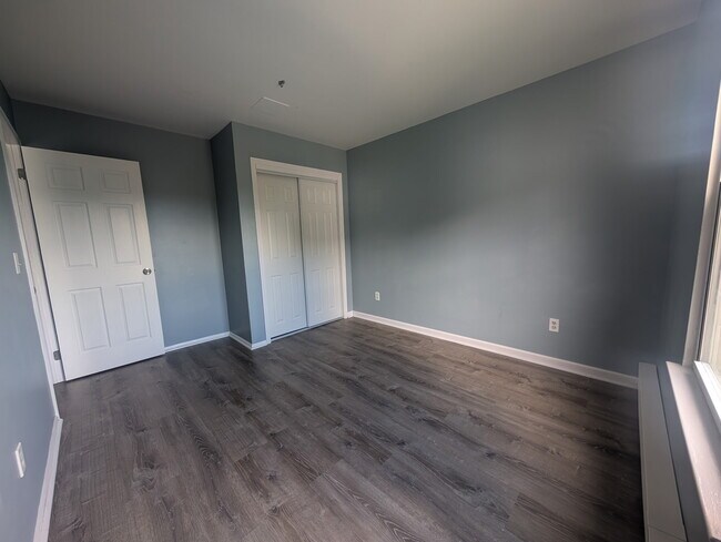 2nd Bedroom 2/2 - 2 Marc Ct