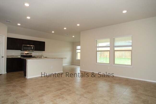 Building Photo - Patriots Ridge