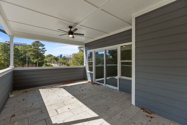 Building Photo - 516 New Bern Ave