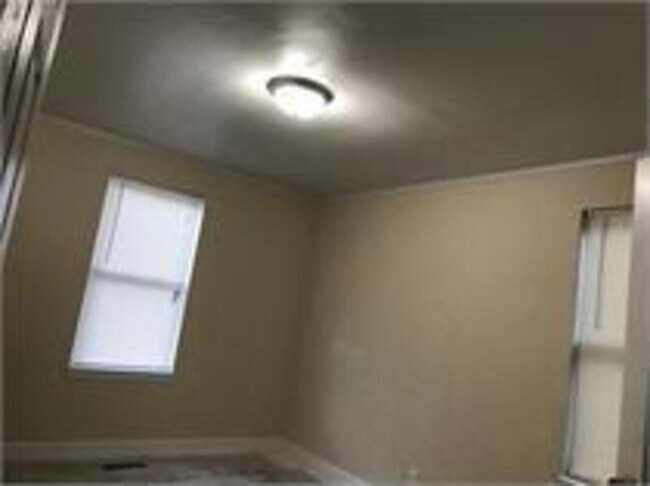 Building Photo - 1007 E Mcintosh Rd