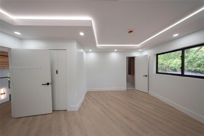 Building Photo - 6525 SW 133rd Dr
