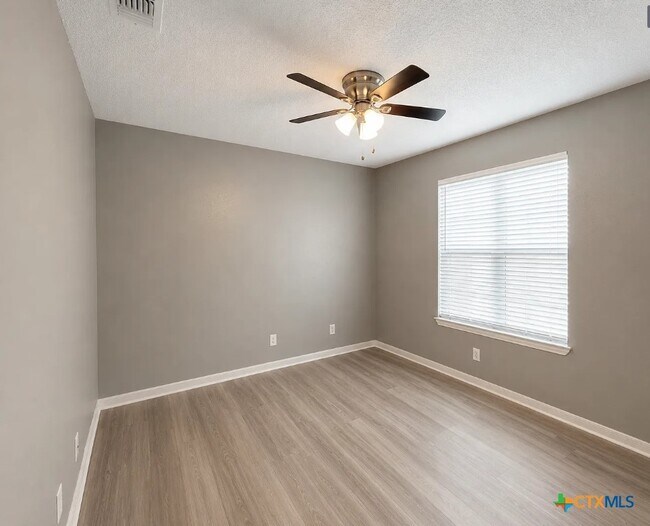 Building Photo - 2907 Cantabrian Dr