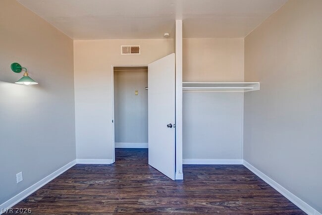 Building Photo - 18 Magnesium St