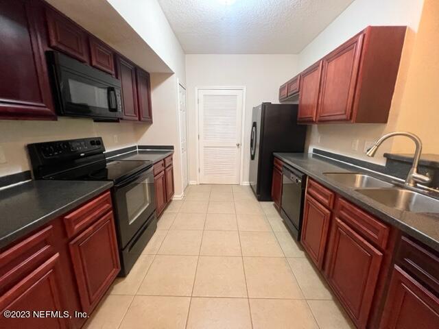 Building Photo - 8241 Pelican Landing Rd