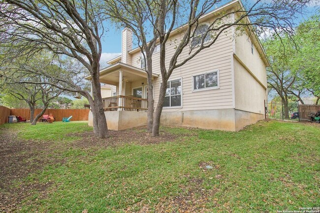 Building Photo - 606 Mesa Ln