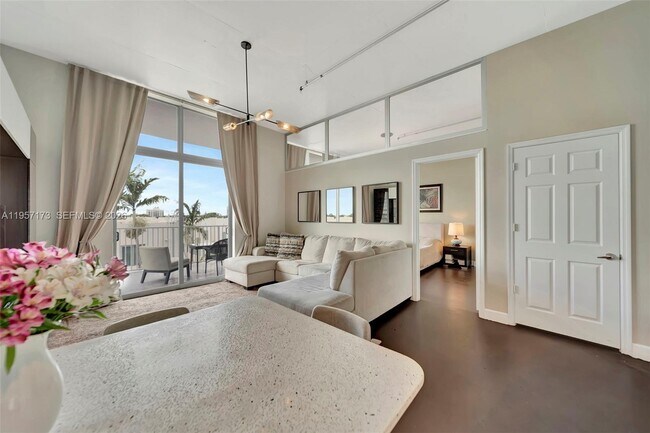 Building Photo - 2100 Van Buren St