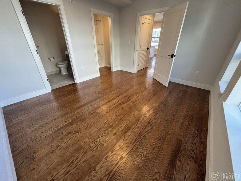 Building Photo - 1 Everett St