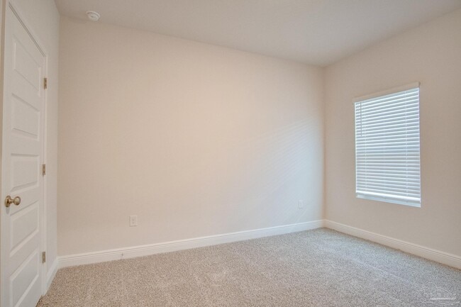 Building Photo - 8422 Riverstone Dr