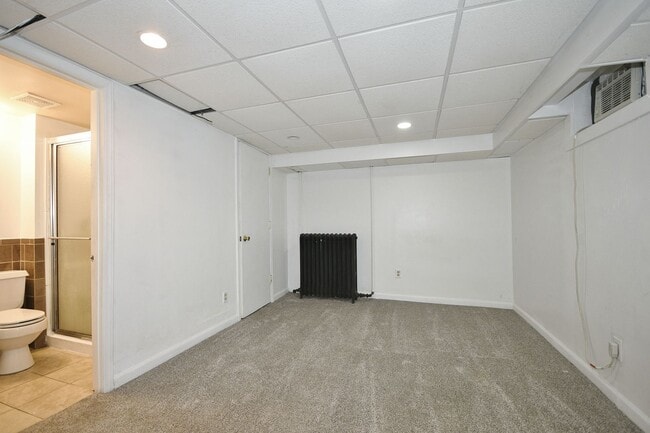 Building Photo - Triplex