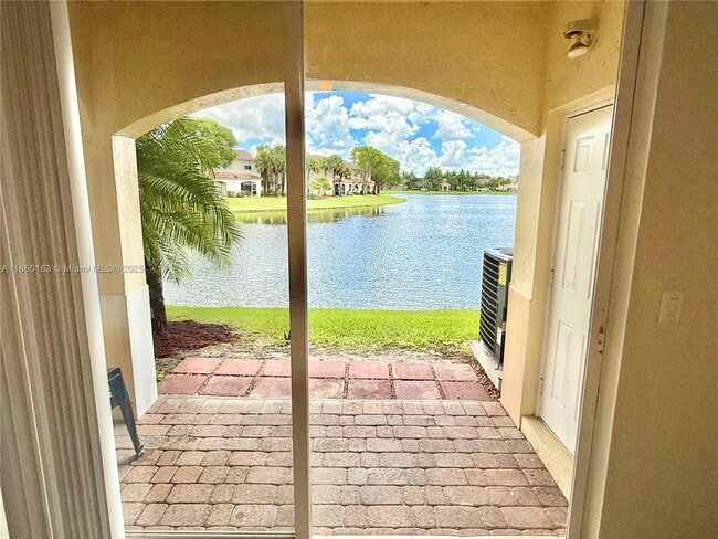 Building Photo - 8380 SW 25th Ct