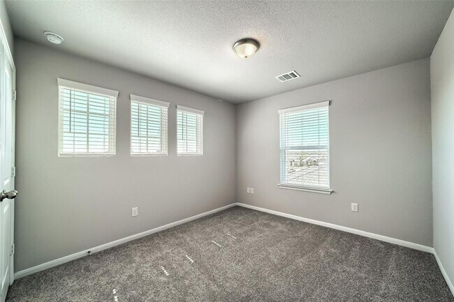 Building Photo - 157 Gamble Dr