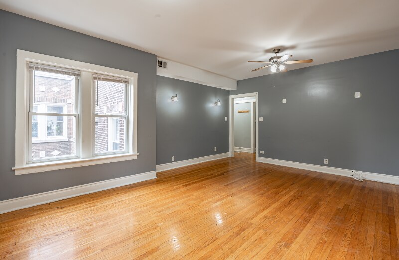 Building Photo - 4627 N Monticello Ave