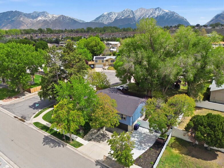 Building Photo - 9107 S Peach Blossom Dr