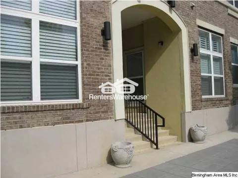 Building Photo - Perfectly located 2-bedroom 2 bath Condo