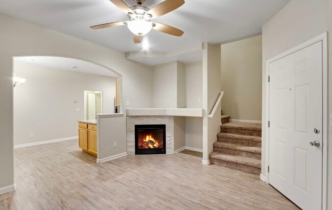 Building Photo - 3331 Apple Blossom Ln